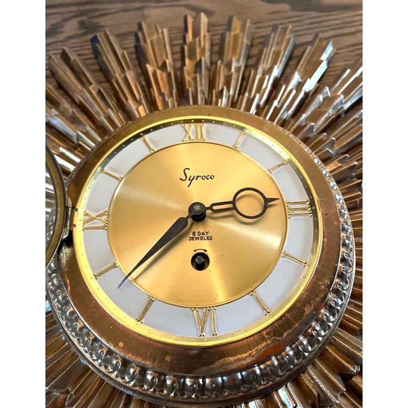 MCM SYROCO 16" Gold SUNBURST 8-DAY JEWELED MID-CENTURY ATOMIC CLOCK & KEY WORKS - Picture 3 of 7